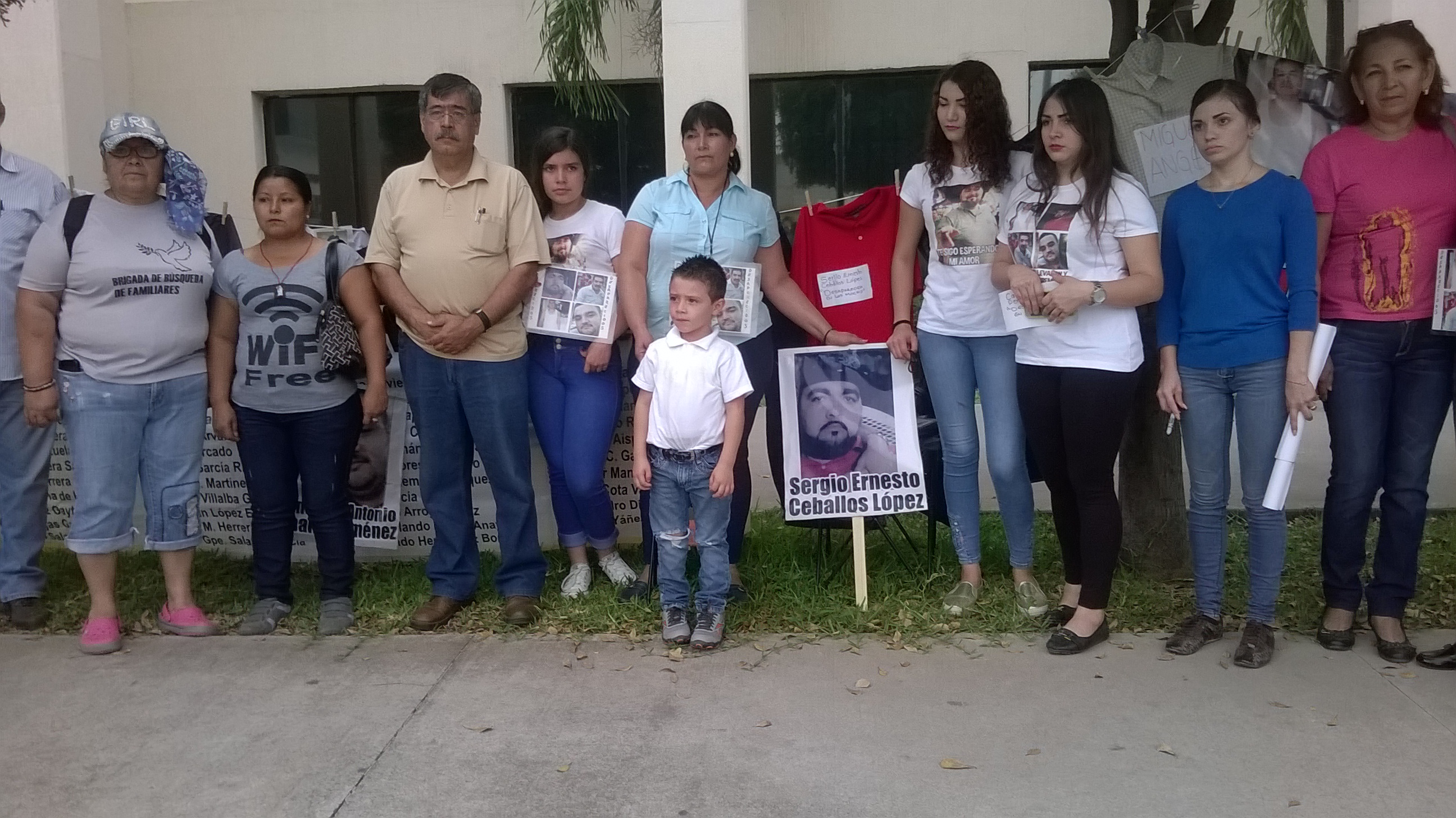 "Hijo, escucha, tú madre está en la lucha" fue la consigna que exclamaron los padres de desaparecidos. Fotografía: Gabriela Sánchez