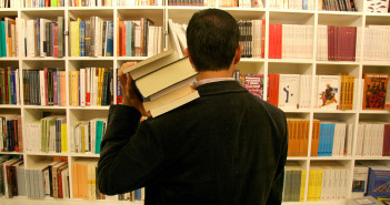 El FCE extiende su Venta de Bodega a su Librería