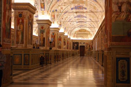 Experta en arte gráfico dirigirá Museos Vaticanos